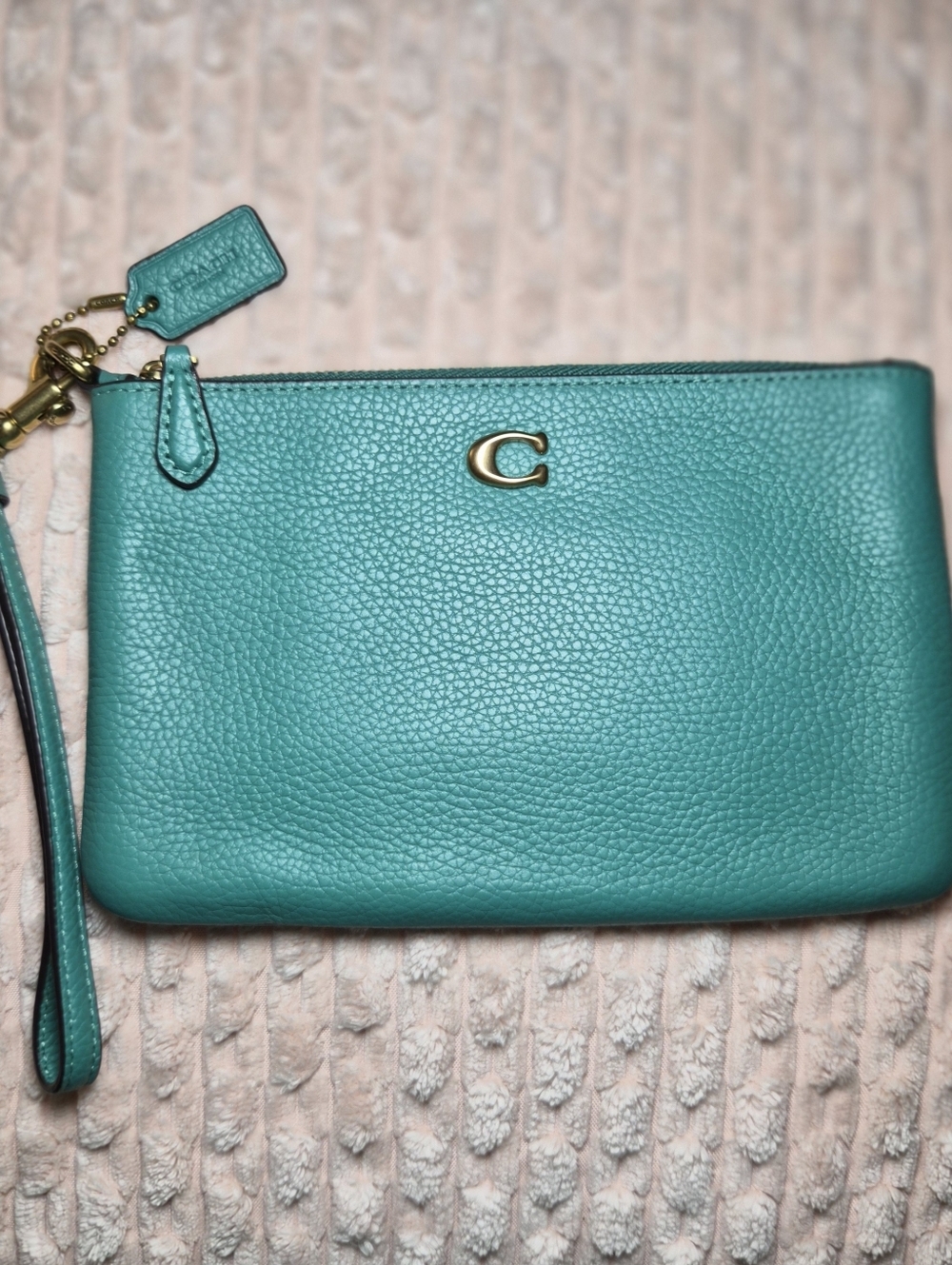 COACH Polished Pebble Leather Small Wristlet - Teal / Green